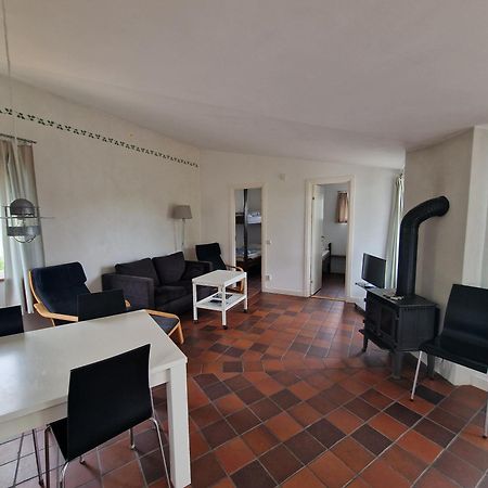 Villa Mulde Gard Och Fritid à Klintehamn Extérieur photo