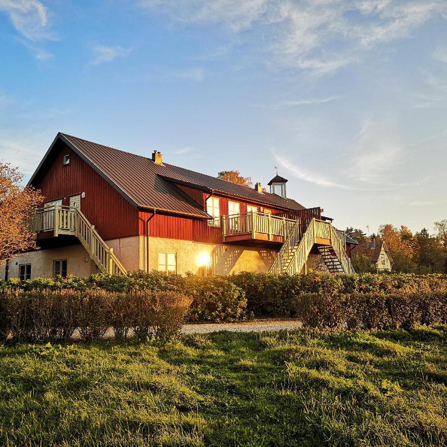 Villa Mulde Gard Och Fritid à Klintehamn Extérieur photo